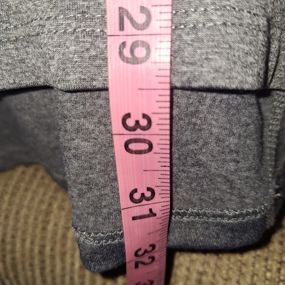 A Spyder Active Long Sleeve Pullover In A Mens Size Large. EUC - Picture 5 of 7